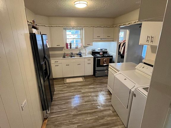 3rd image of 4907 38th St