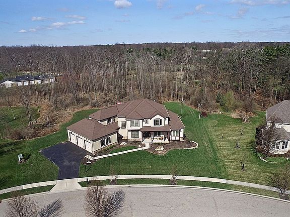 3rd image of 7124 Pleasant Colony Cir