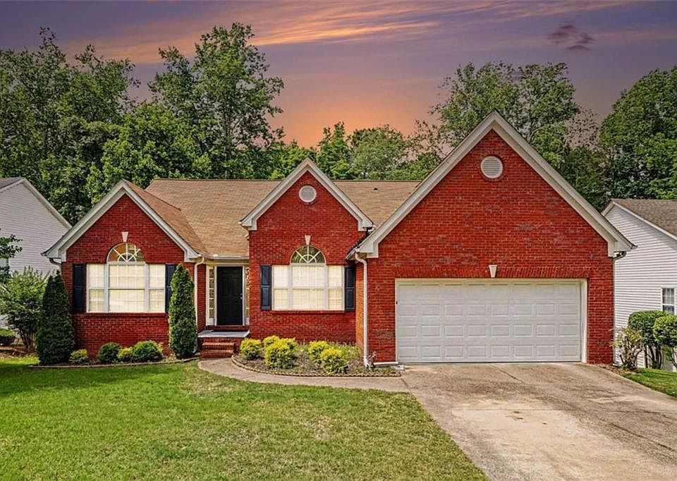 1st image of 2075 Heatherton Rd