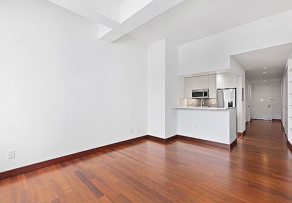 5th image of 305 E 63rd St APT 8C