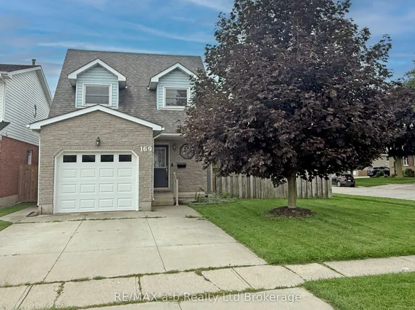 169 Diefenbaker Dr, Woodstock, ON N4S 8V7