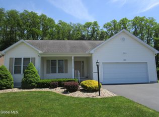 1000 Kingswood Ct, Schenectady, NY 12303