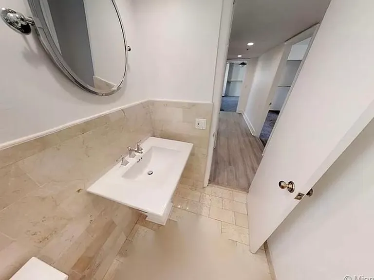 860 Euclid Ave #208 — Photo 32