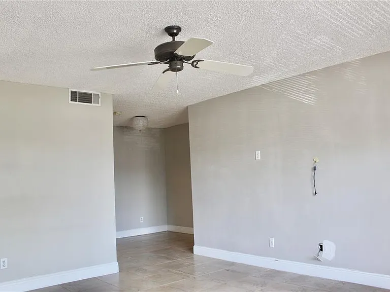 9101 Tudor Dr #F206 — Photo 19