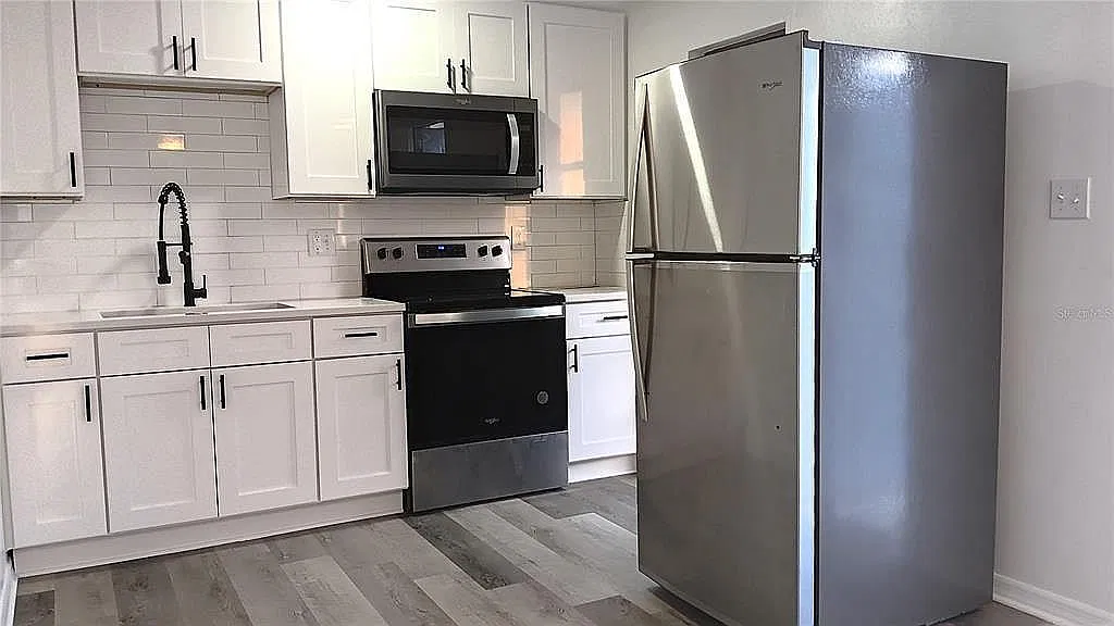 1 bed, 1.0 bath, 550 sqft, $1,300 — Photo 3