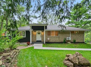 3326 New England Rd, West Mifflin, PA 15122