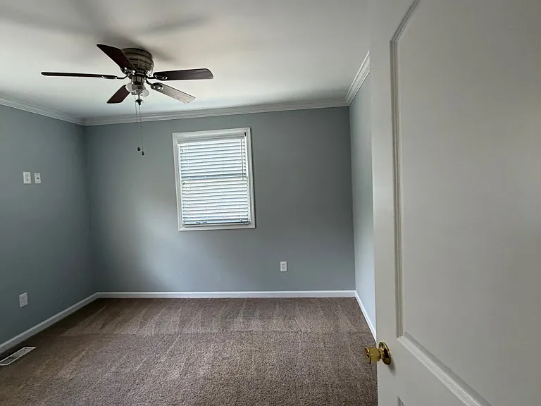 7950 Quarterfield Rd — Photo 12