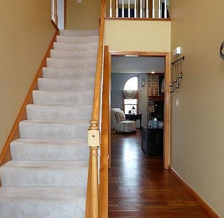 2nd image of 303 Cottingham Cir