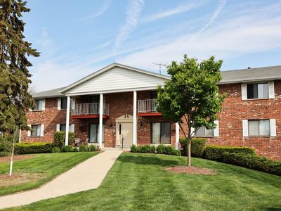 6440 W Howard Ave APT 102, Milwaukee, WI, 53220