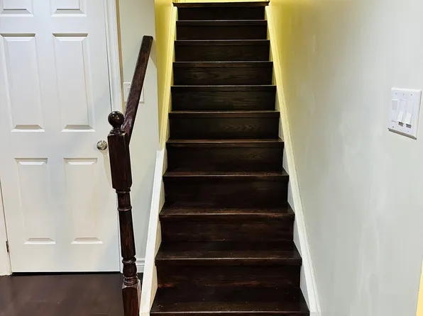 9 Megarry Ct #Basement, Richmond Hill, ON L4S 2S3