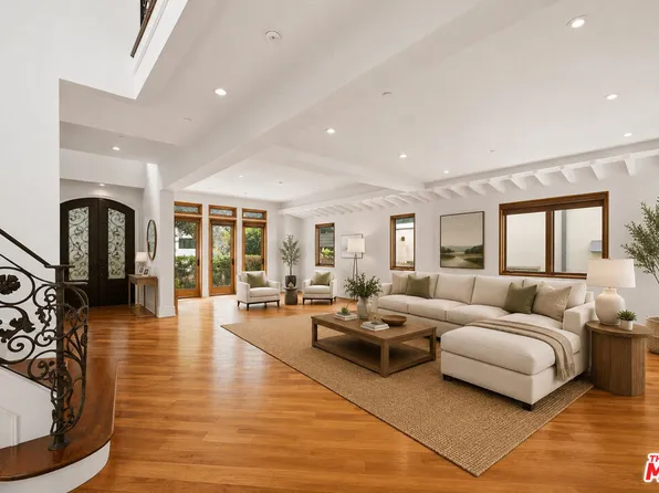 1126 Yale St, Santa Monica, CA 90403