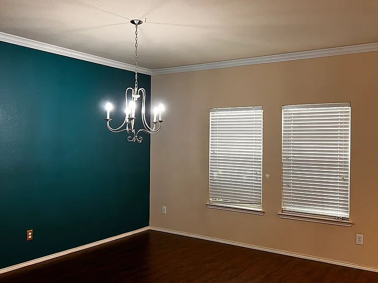 12300 Shine Ave — Photo 3