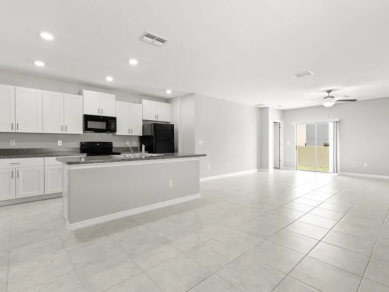 10217 Summer Kiss Ave — Photo 2