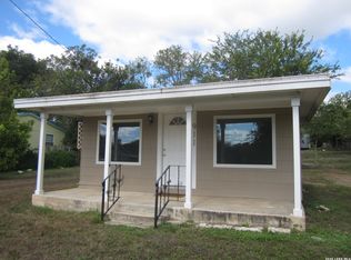 911 Cypress, Bandera, TX 78003