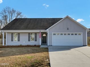 310 Caleb Ct, Beulaville, NC 28518