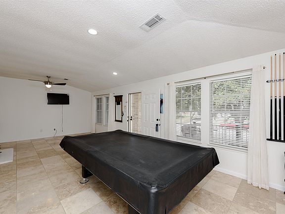 4th image of 640 Alcove Dr
