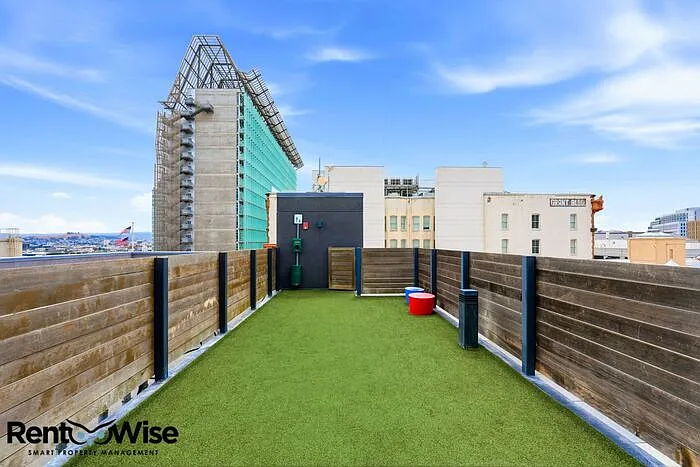1075 Market St #808 — Photo 23