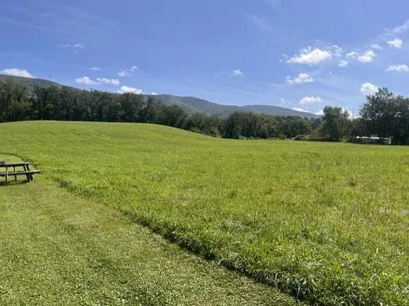 Village Rd, North Tazewell, VA 24630