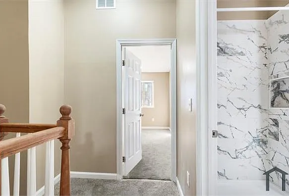 424 S Eden St — Photo 19