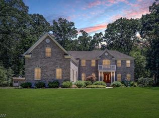 9 Lanning Way, Hillsborough, NJ