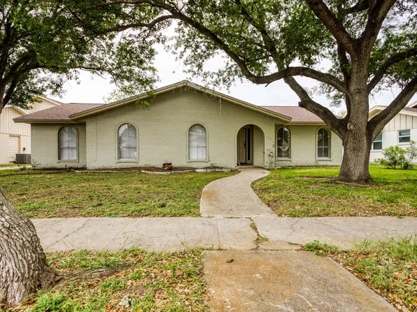 226 Terlingua Dr, Portland, TX 78374