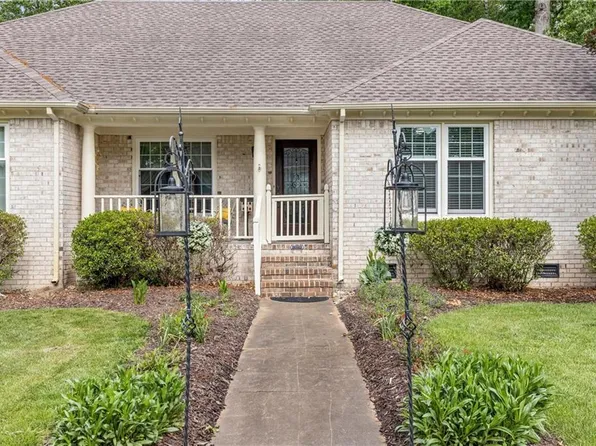 230 Marina Reach, Chesapeake, VA 23320
