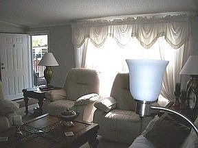 4th image of 620 Clove Ln
