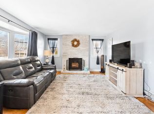 52 Wasiota Ave, North Providence, RI 02911