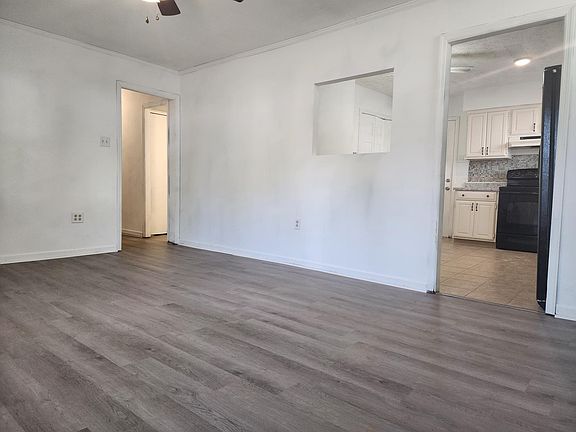 3rd image of 5856 Mayville Dr