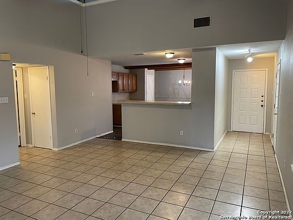 3rd image of 15013 Baycliff