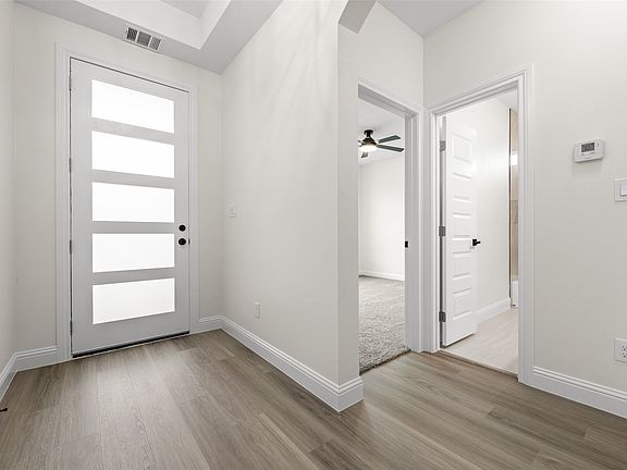 4th image of 1505 Upthegrove St