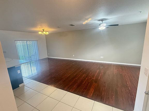 4th image of 4813 Apple Blossom Ln