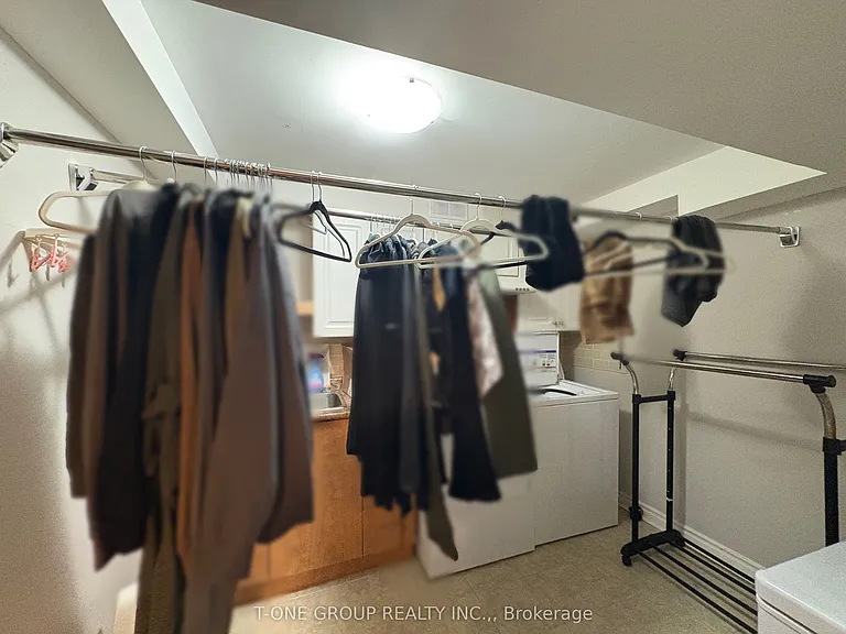 95 Dunbar Cres — Photo 17