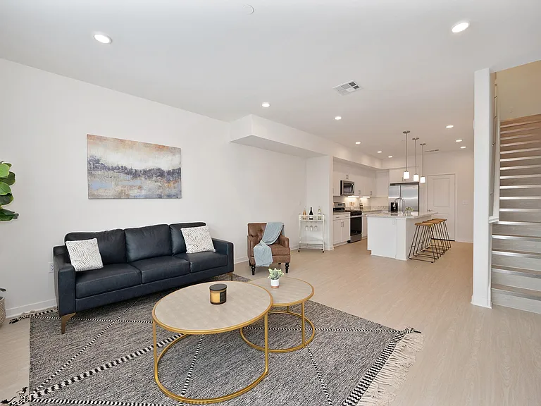 River Gate Townhomes — Photo 29