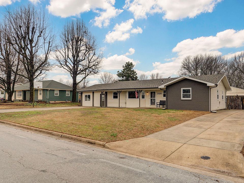 1st image of 305 S Troy Avenue