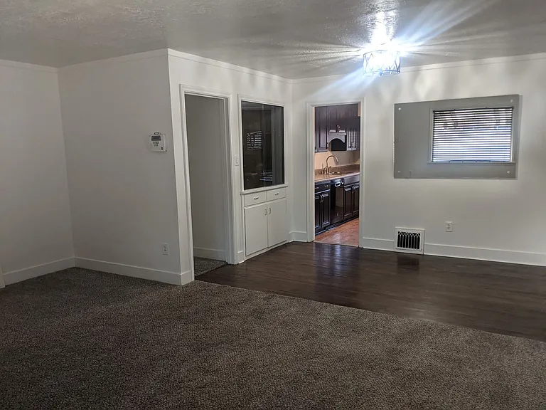 1304 E Kershaw St — Photo 7