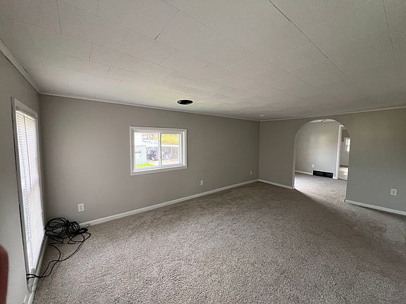 2nd image of 239 High St #201