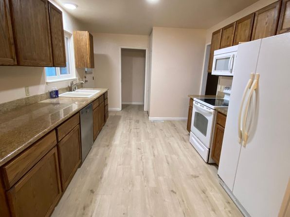 (undisclosed Address), Lucerne, CA 95458