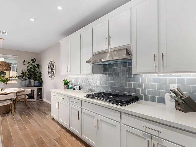 7674 W Tether Trl — Photo 8