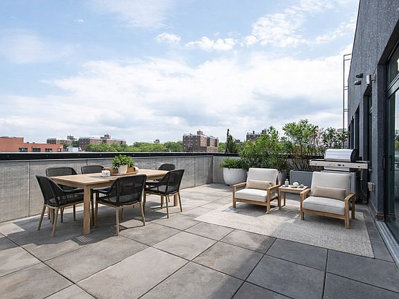 2nd image of 93 Kingsland Ave #4P