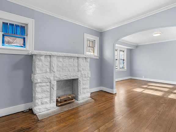 3rd image of 5102 Garfield Ave