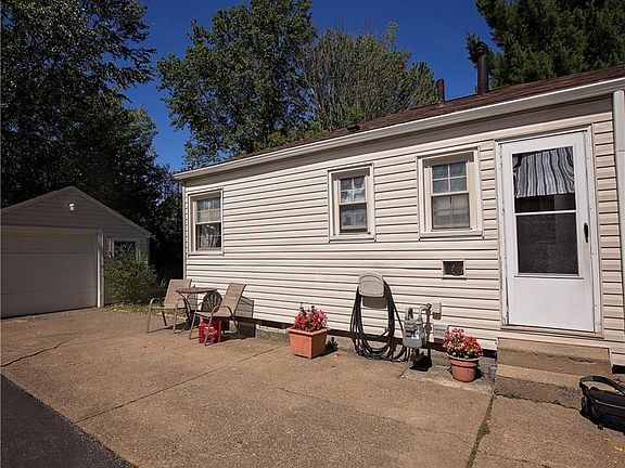 4th image of 264 Bellfield Ave