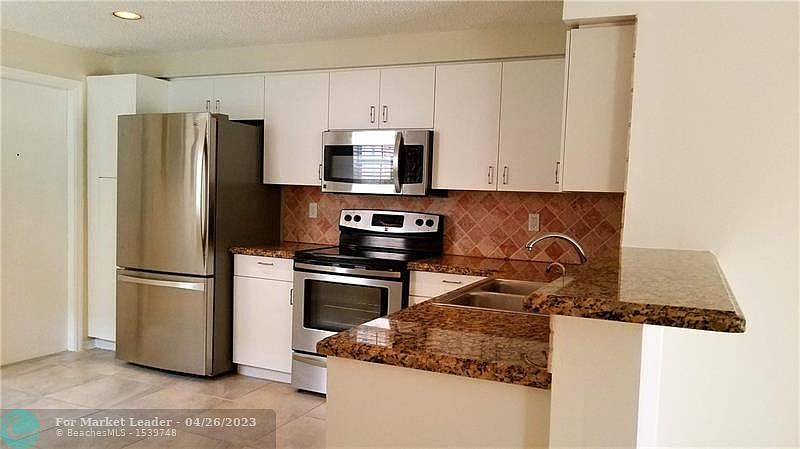 1st image of 1585 Barcelona Way