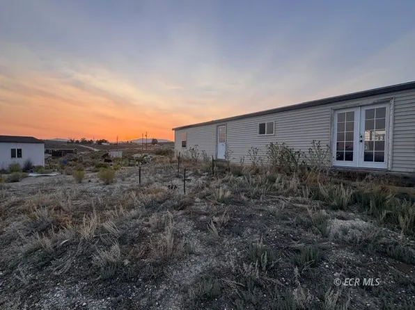 1938 Pickering Ave, Spring Creek, NV 89815