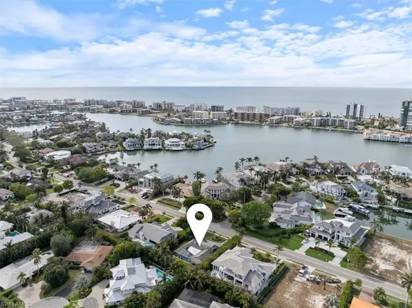 3600 Crayton RD, NAPLES, FL 34103