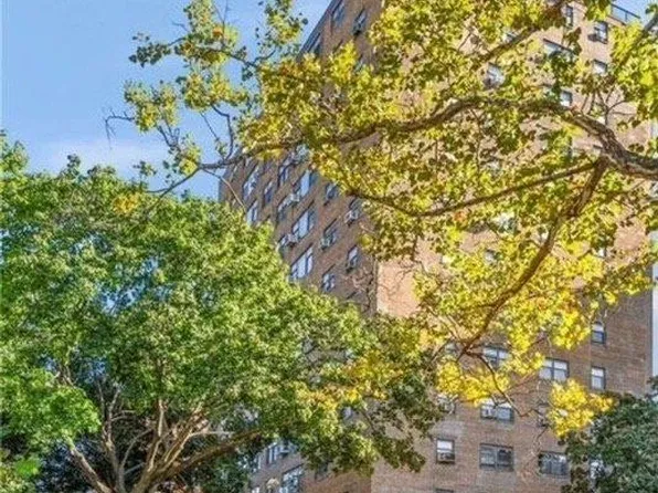 21-15 34th Avenue #2B, Astoria, NY 11106