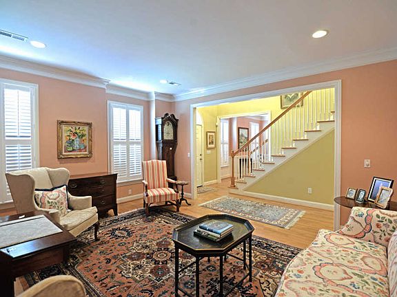 5th image of 1093 Candlewick Ct