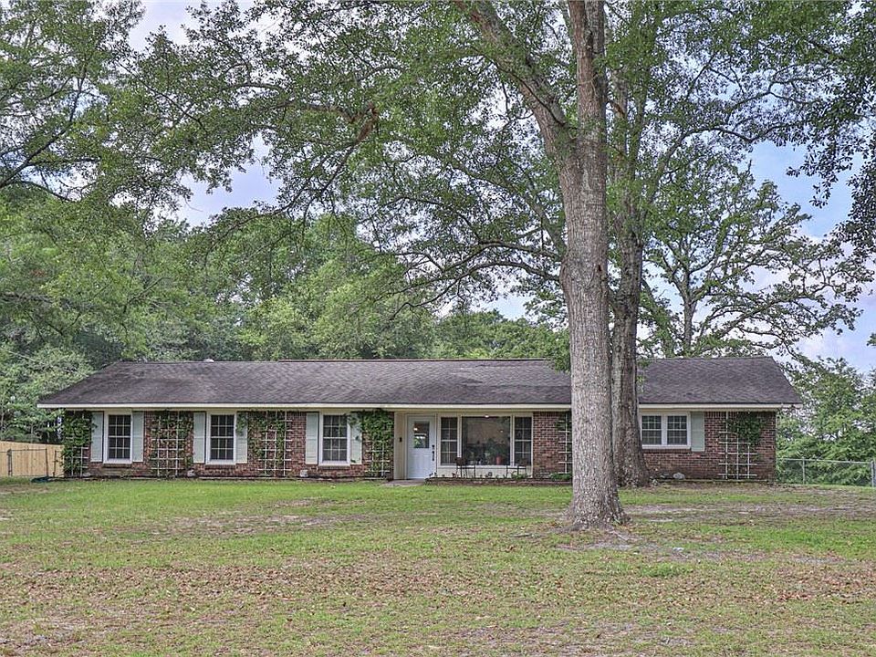1st image of 47 Pioneer Dr