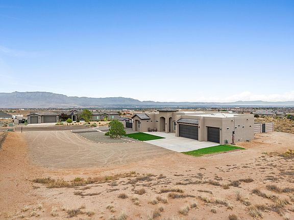 4th image of 1513 Aztec Moon Ct SE