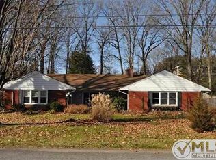 290 Thomas St, Hurley, NY 12443